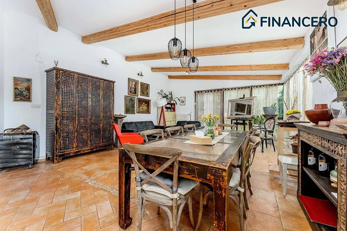Prodej rodinného domu 225 m², pozemek 639 m²